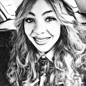 Meet your Posher, Romina